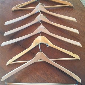 VINTAGE HANGERS